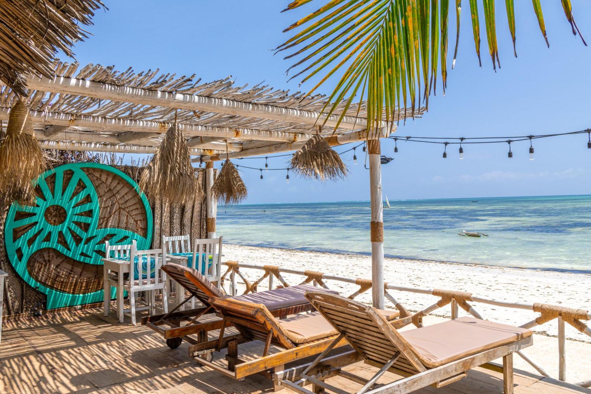 Sunrise Bed & Breakfast Jambiani  Exterior photo